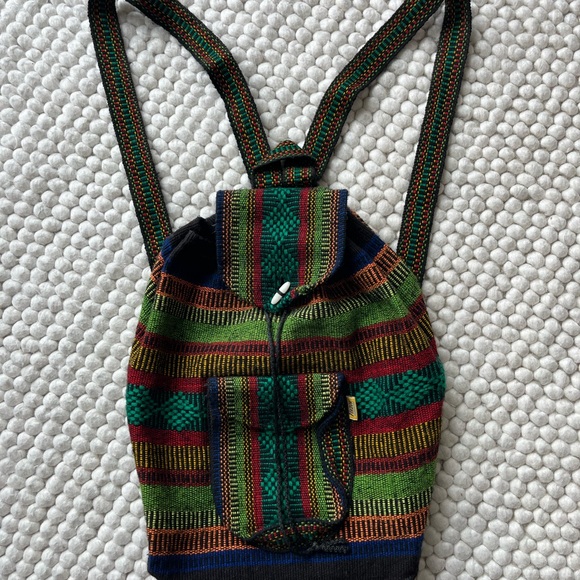 Pinzon: Colorful Striped Backpack - Picture 4 of 6